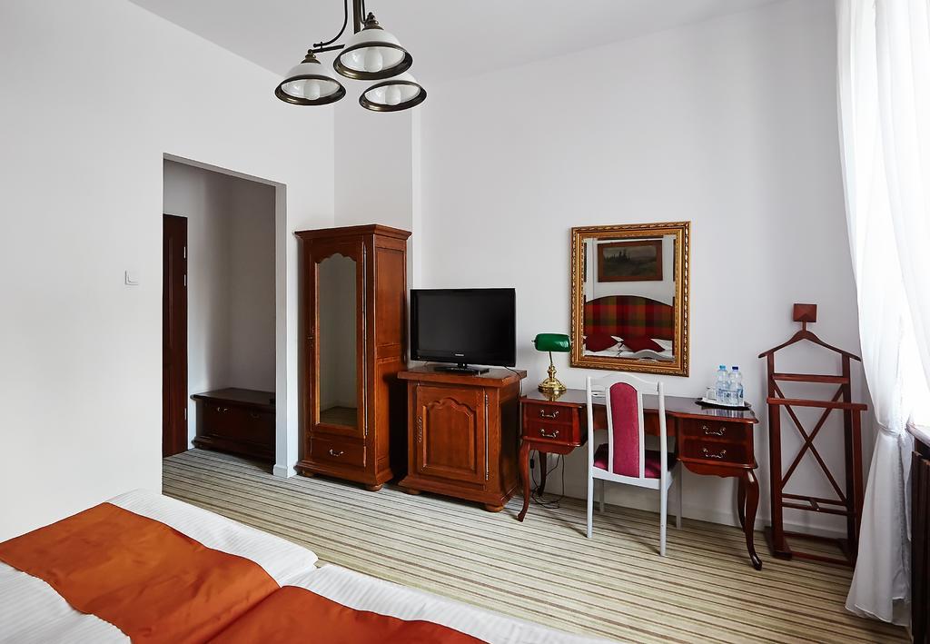 Hotel Palac W Myslecinku Μπίντγκοστς Δωμάτιο φωτογραφία
